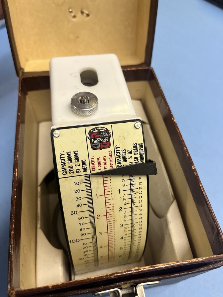 Vintage Hanson scale with case Model 1475