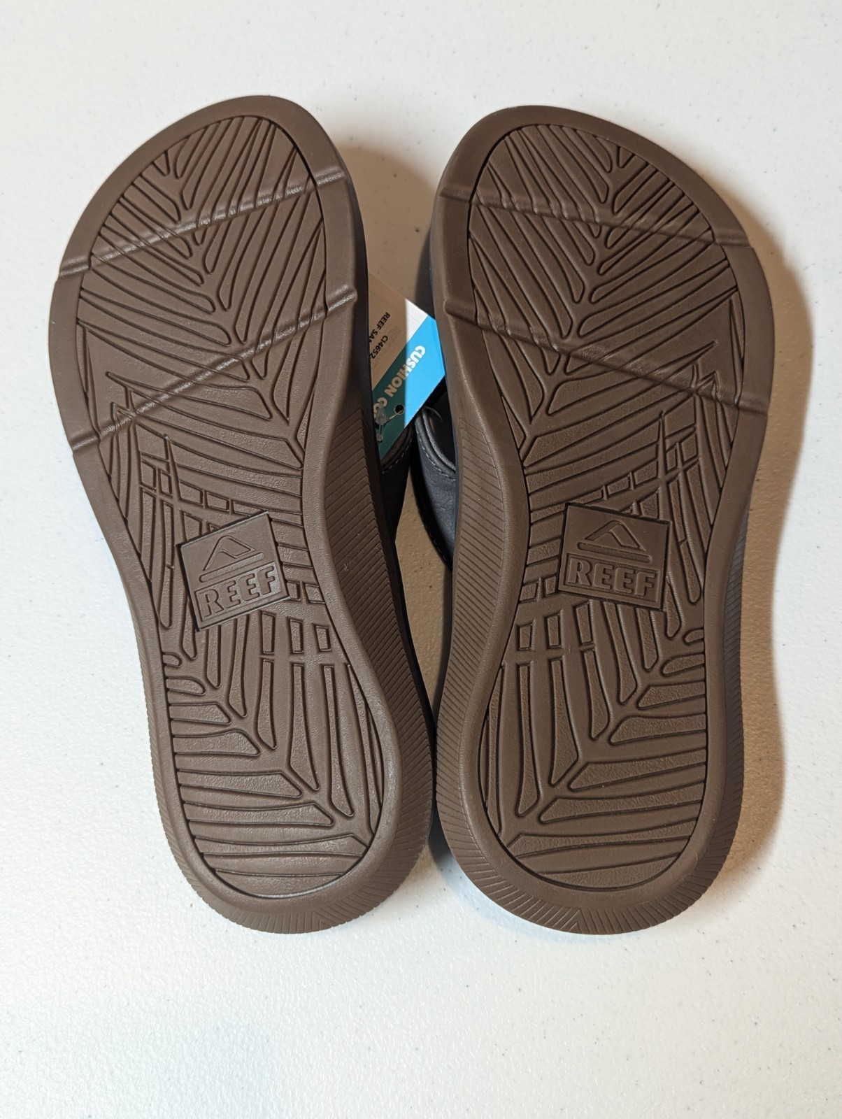 Reef Santa Ana Mens Size 8 Grey Flip Flop Sandals Cushion Comfort New NWT