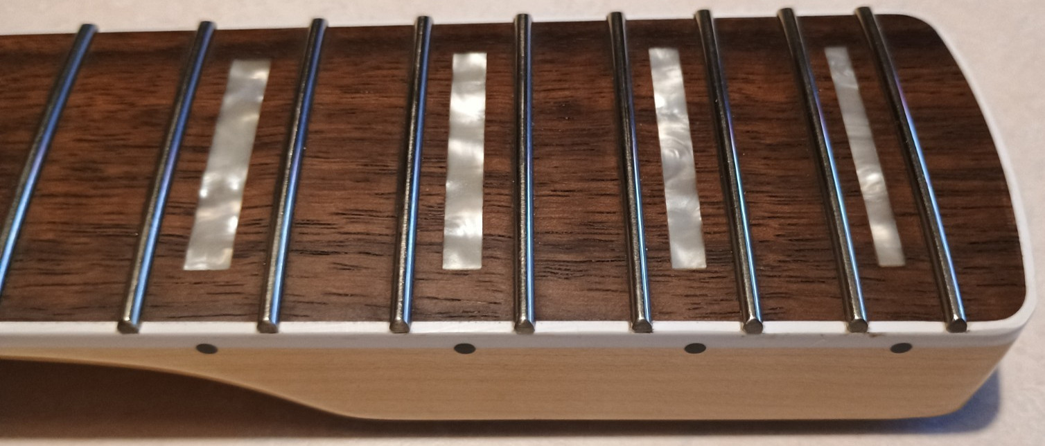 FENDER Squier Paranormal Troublemaker Telecaster Deluxe Neck Laurel Ice Blue