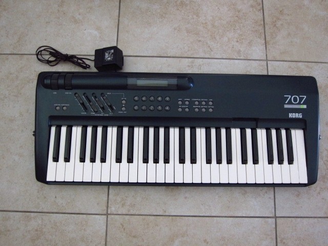 Korg 707 Performance Synthesizer