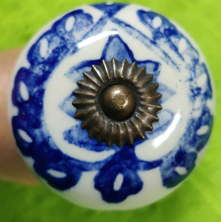 8 Vintage Drawer Knobs Pulls Ceramic Cobalt Blue White Floral