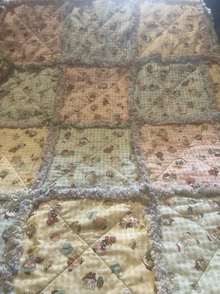 Sun Bonnet Rag Quilt