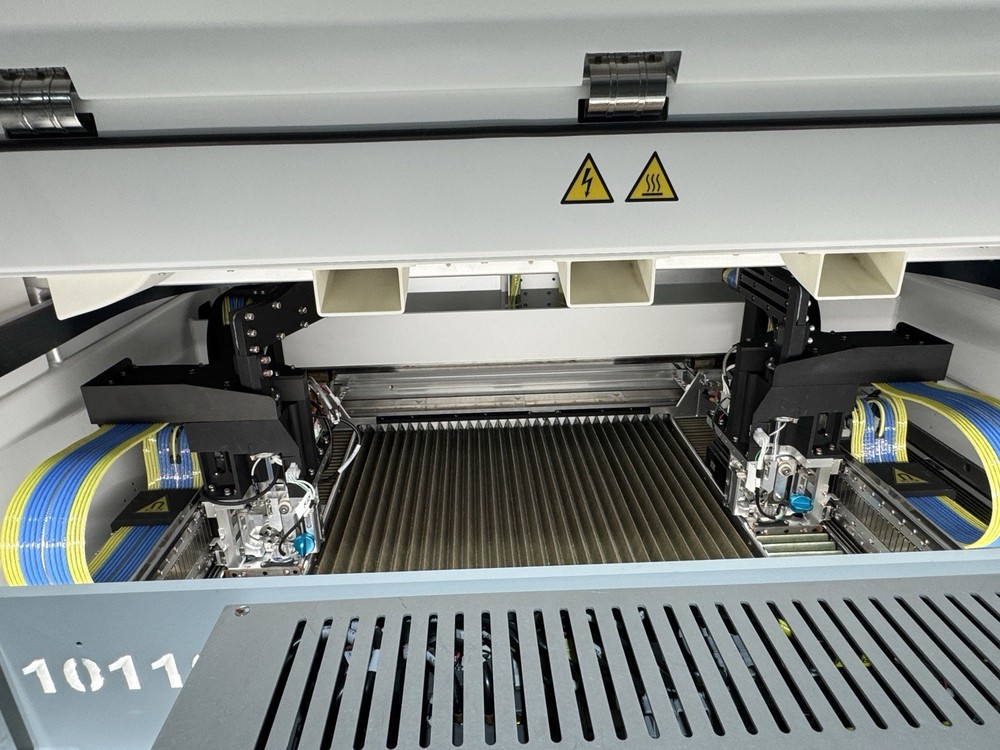 Essentium HSE280i HT 3D printer - Idex High Speed Extrusion