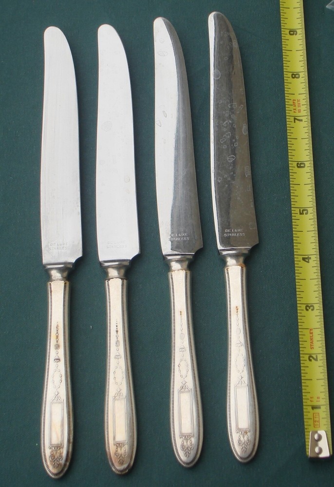 1921 GROSVENOR 4 Dinner Knives Solid Handle Deluxe Stainless Blades