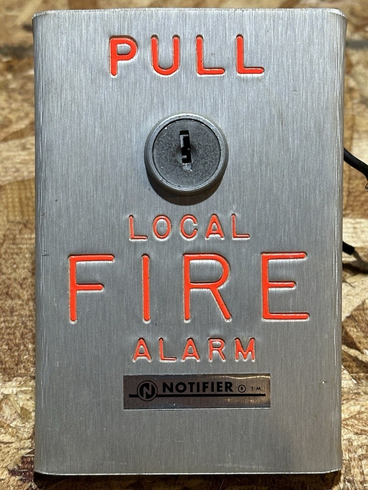 NOTIFIER BNG-1 CONVENTIONAL FIRE ALARM PULL STATION - PRE-OWNED - 10 AVAILABLE