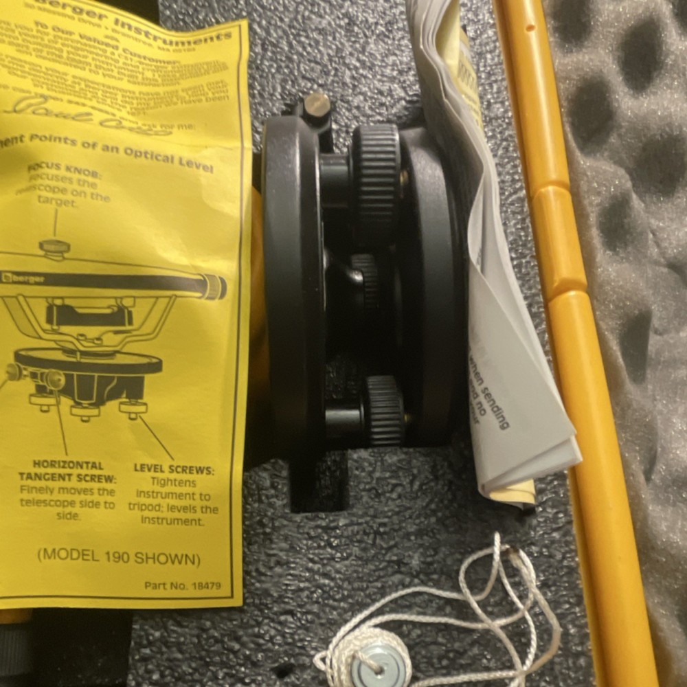 Berger Instruments Model 140BU Automatic Level with Case, MPN 140BU