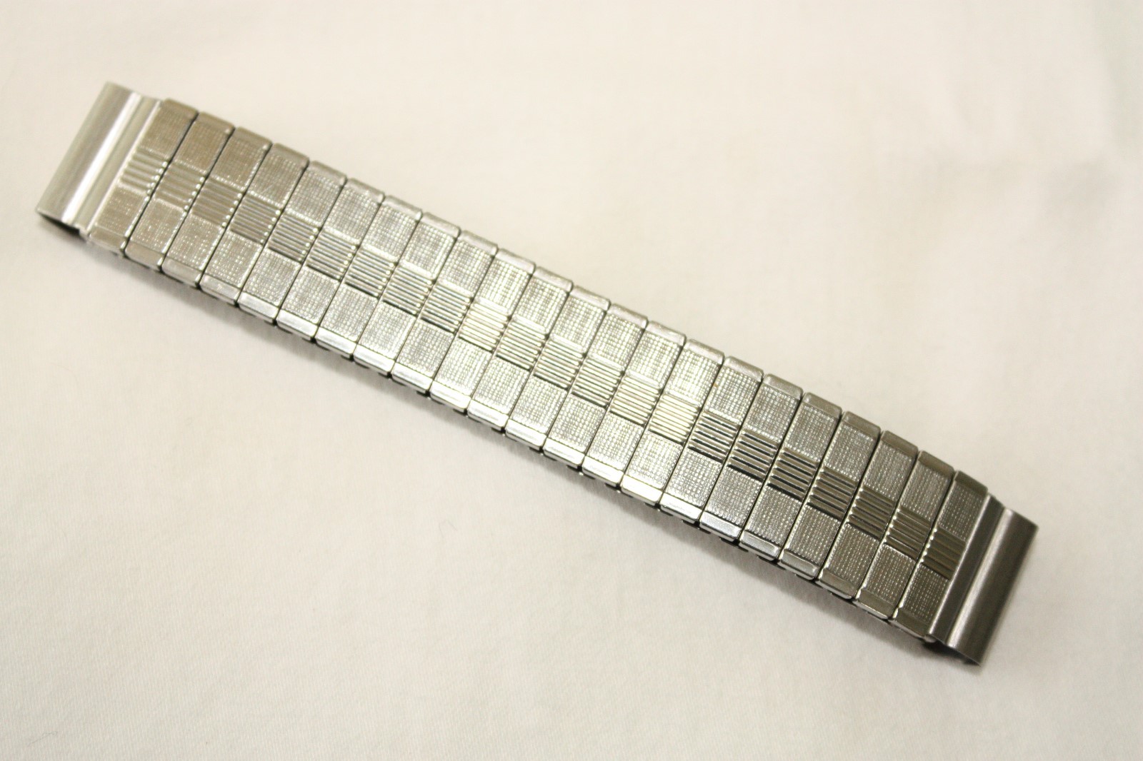 Mens Replacement Stretch Expansion Watchband for Native American Watch Tips