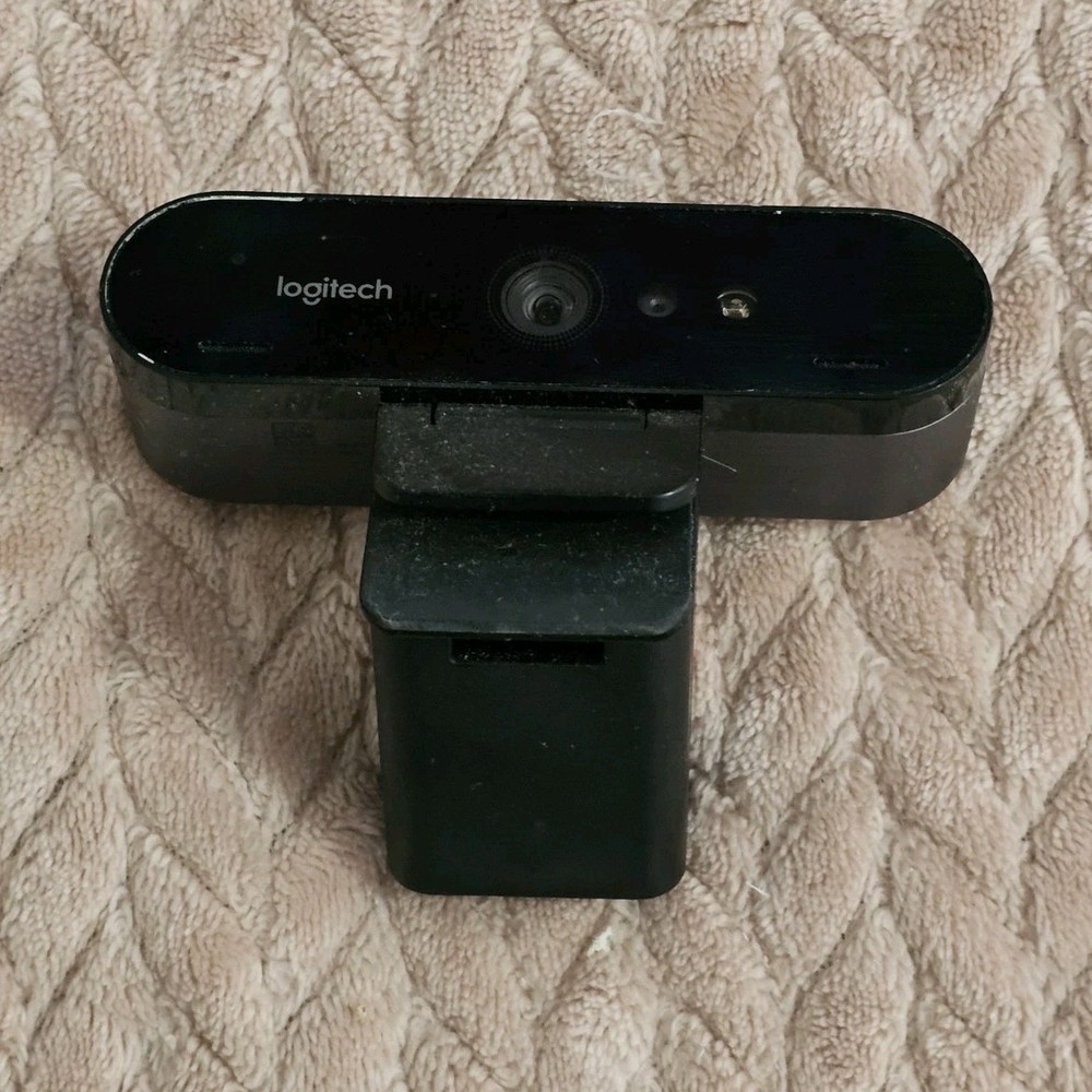 Logitech USB-C Webcam Black for Computer High-Quality Video Calling Streaming