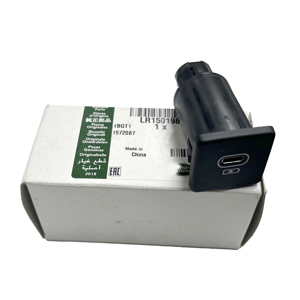 USB-C Socket LR150198 for Land Rover
