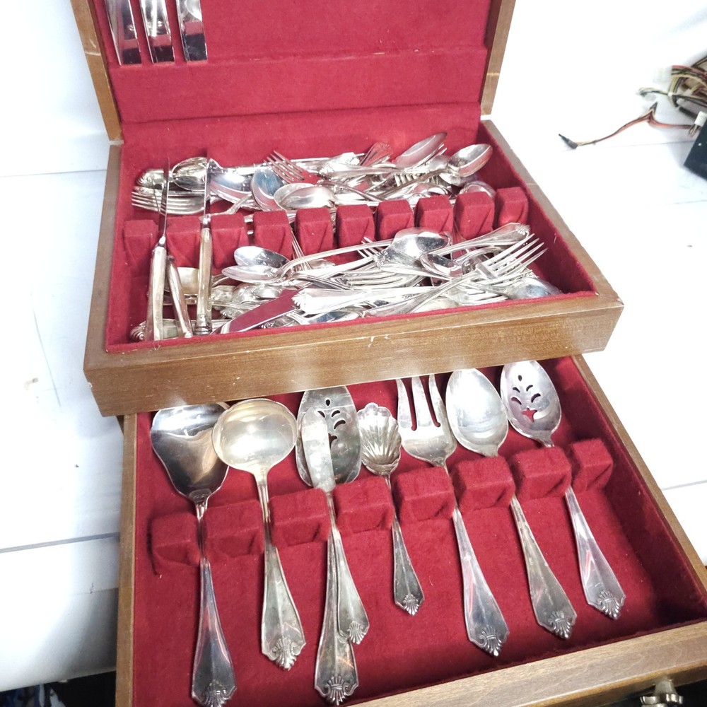 1881 Rogers Oneida Ltd Silverware Flatware Set Vintage + *more than one set here