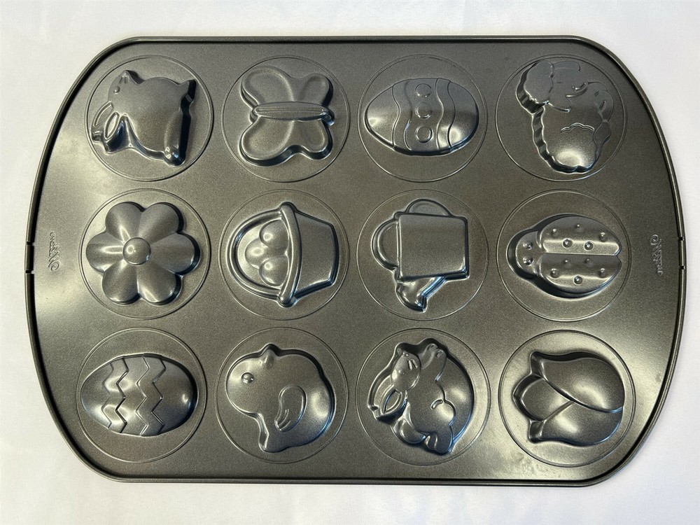Wilton 12 Cavity 16"x11" Spring/Easter Bunny/Lamb/Egg/Chick Cookie Pan/Sheet