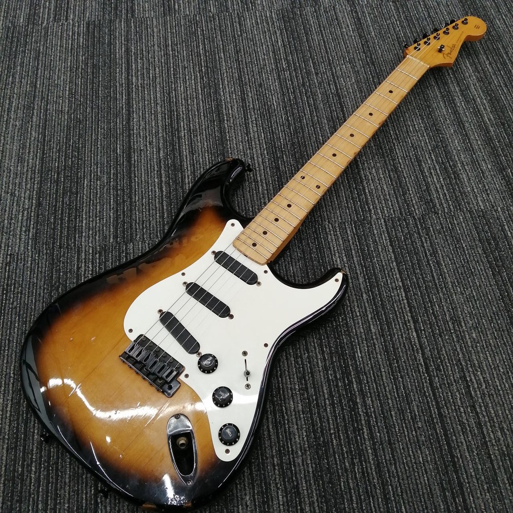 FENDER JAPAN Stratocaster Type ST57