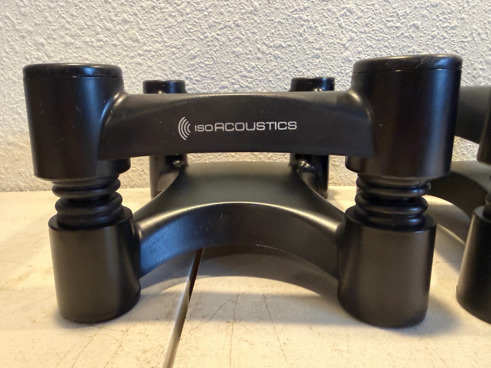 Lot of 2 IsoAcoustics ISO-L8R200 Acoustic Subwoofer Isolation Stand