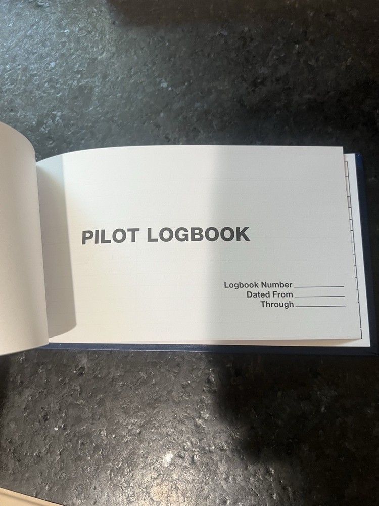 Cessna Sport/Private Pilot Kit with Logbook, Plotter, E6B & Course Access