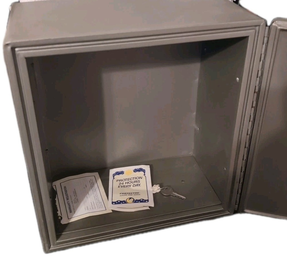 Sisco 1020 The Protector Shelf Safe