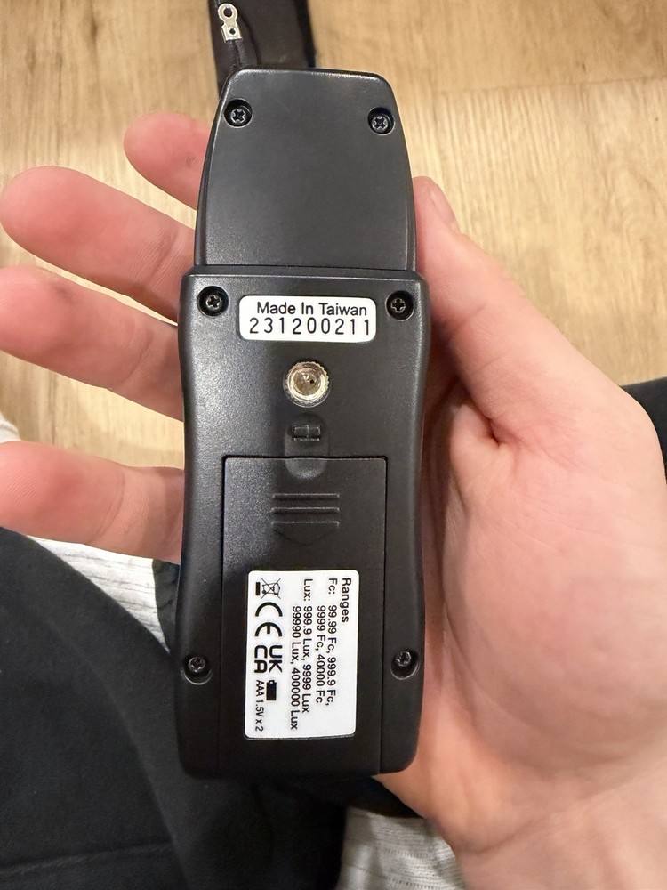 Extech LT40 LED Light Meter With Carrying Case High Accuracy Device