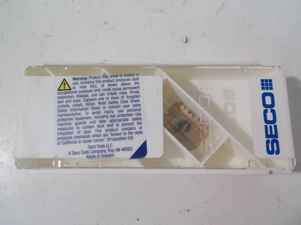 (2) NIB Seco 17NMS12UN CP500 Thread Mill Inserts