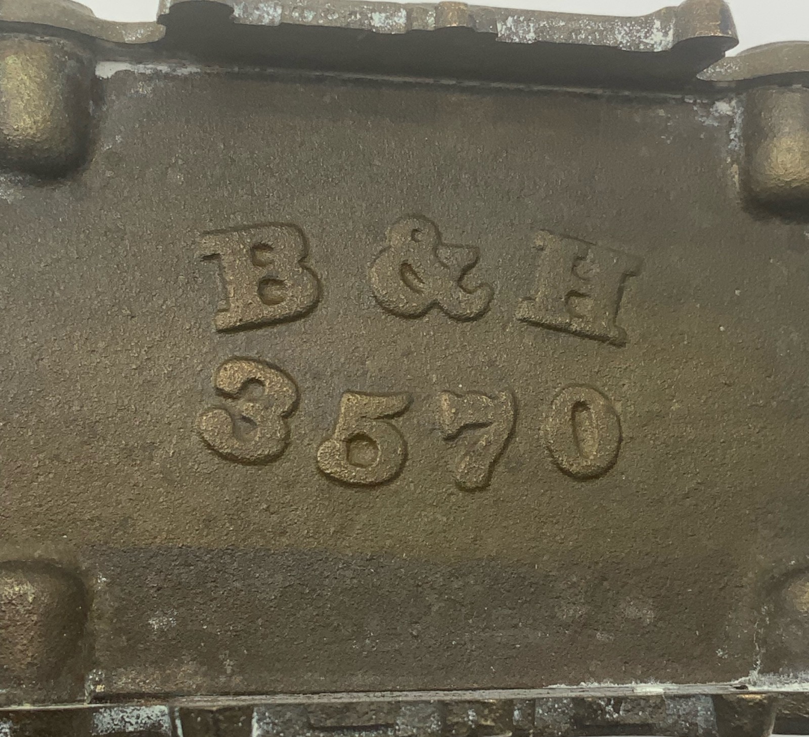 Antique bronze Bradley & Hubbard desktop letter holder B&H 3570