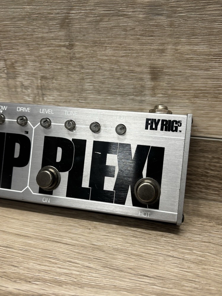 Tech 21 FlyRig5 Multi-Effects Guitar Effect Pedal - Unit Only