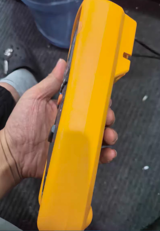 1pcs Fluke 1507 megohmmeter