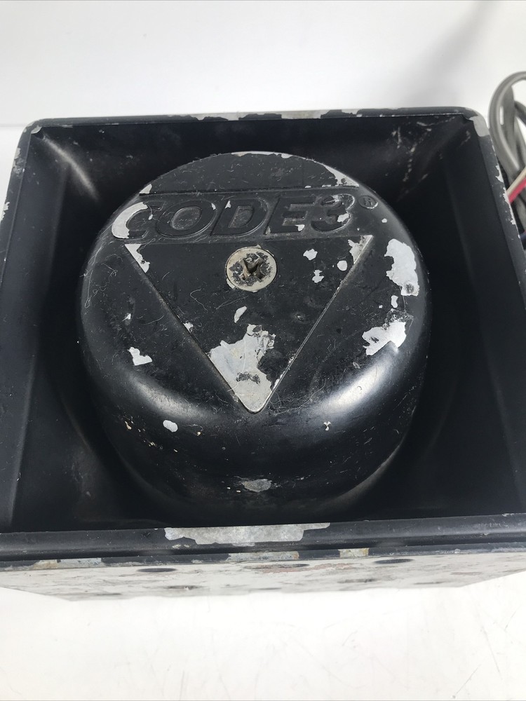 Vintage Code 3 Siren Speaker With Brakcet Untested As Is