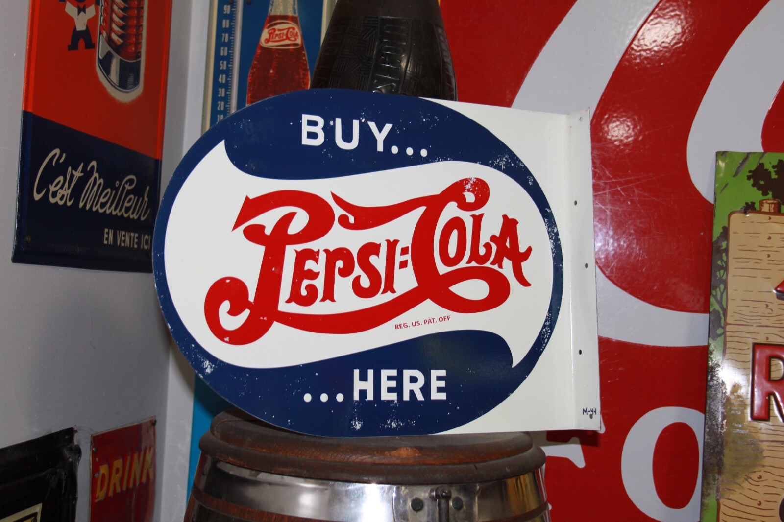 SCARCE 1944 PEPSI COLA SODA POP 2-SIDED PAINTED METAL FLANGE DEALER SIGN COKE