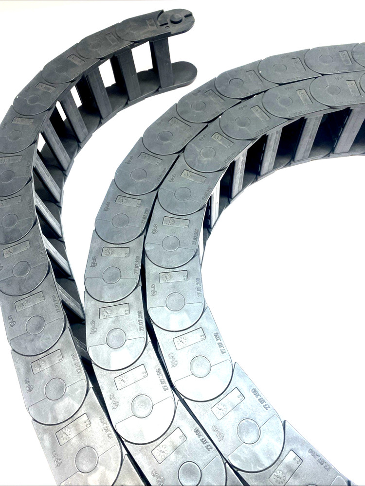 Igus 27.07.200 E-Chain Cable Carrier 75 Links