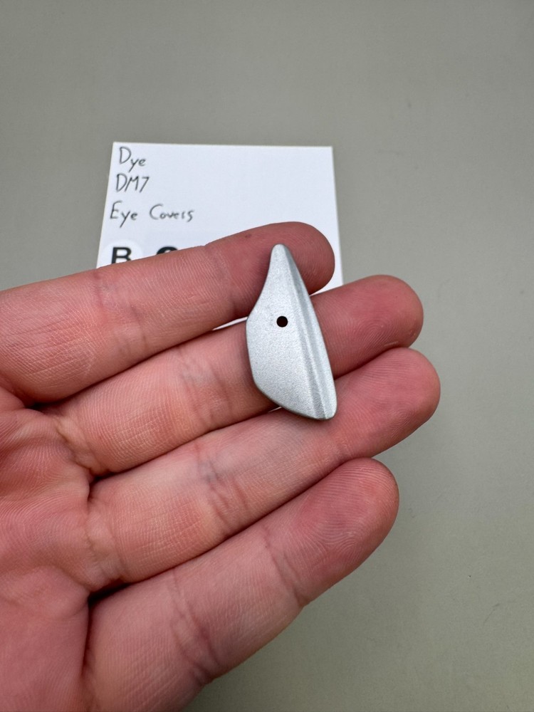 Dye DM7 Eye Covers-Satin Silver