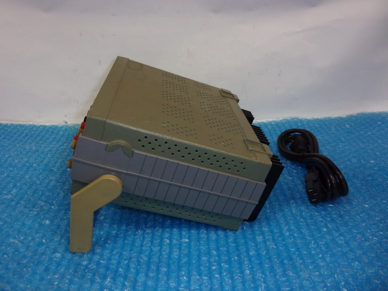 Tektronix CPS250 Triple output Power Supply