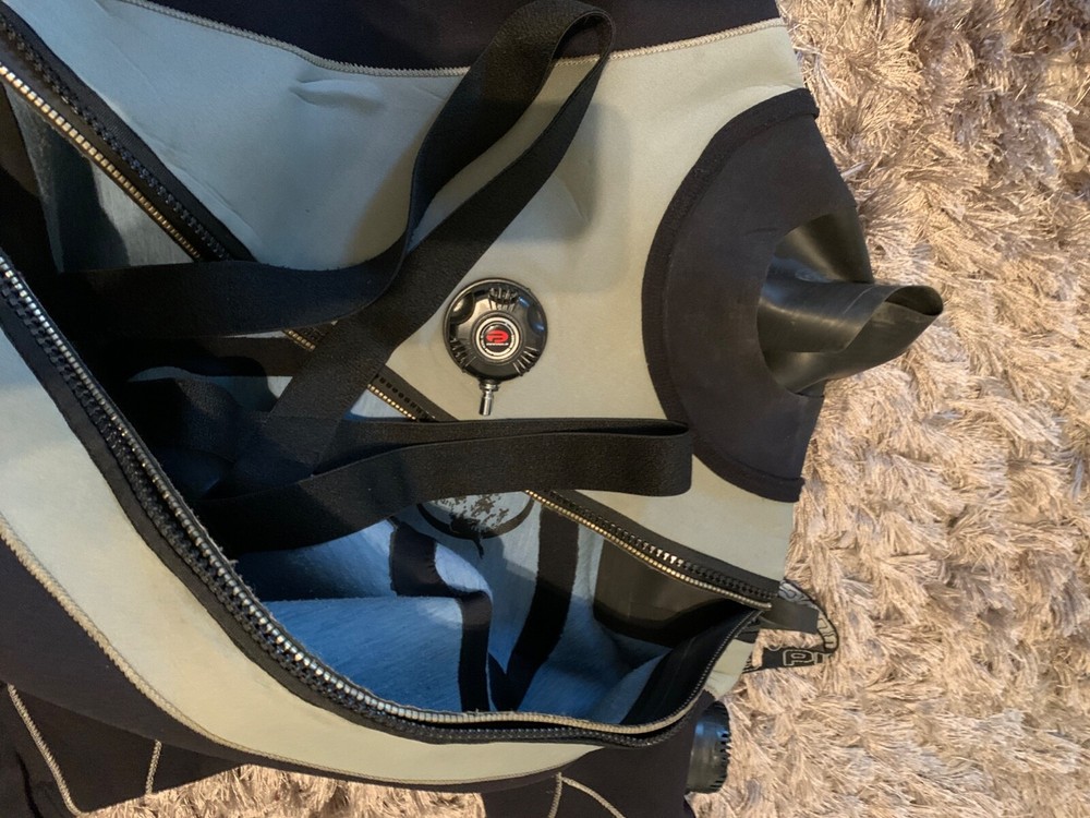 Pinnacle Black Ice Drysuit (Small)