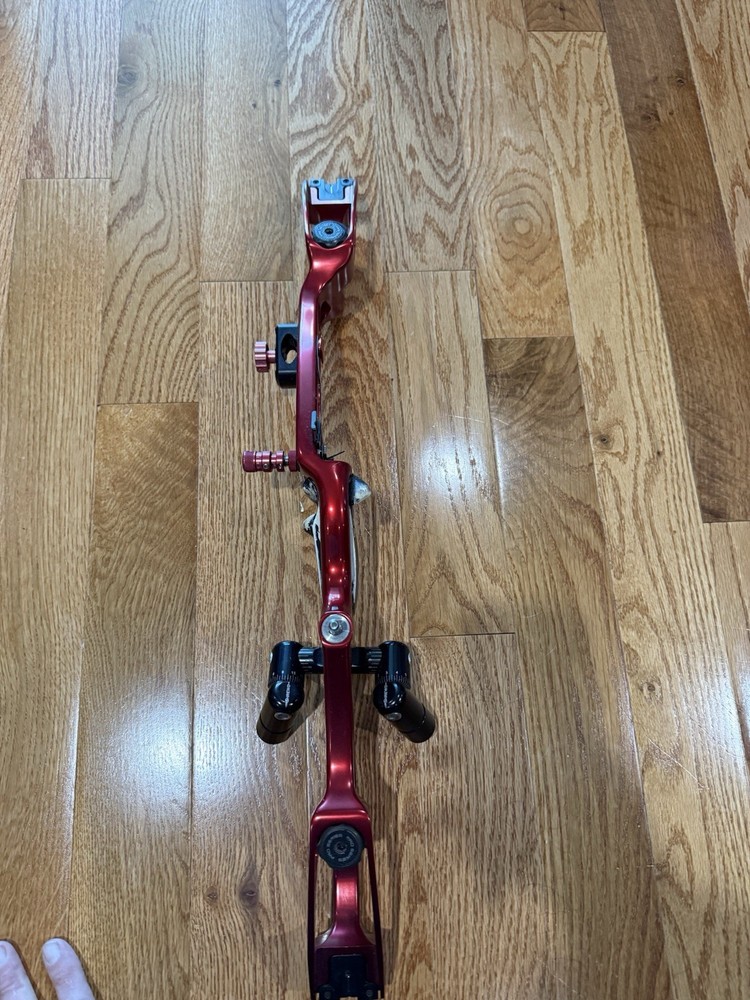 25” Hoyt Formula X Riser signed by Brady Ellison