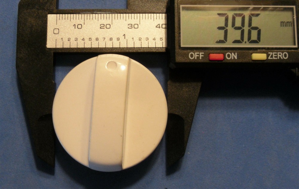 Vintage 1-1/2" Bakelite White Pointer Control Knob - Quarter Inch Flatted Shaft