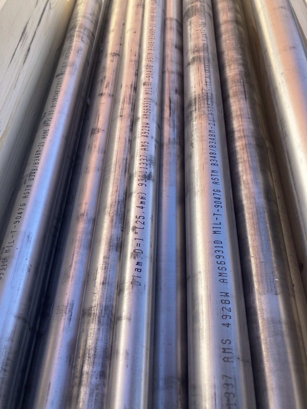 Titanium Round Bar 6AL-4V grade 5 AMS 4928 1.500 X 17.000”