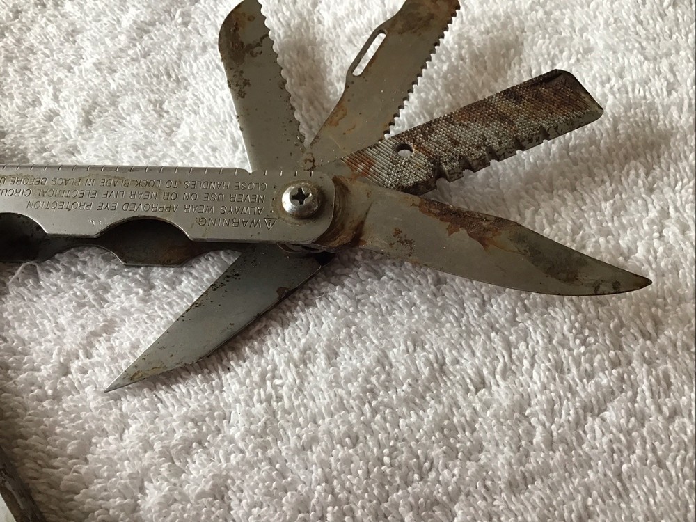 Klein Tools Multi Tool 1016, Made In USA, Needs Cleaning And Oiling