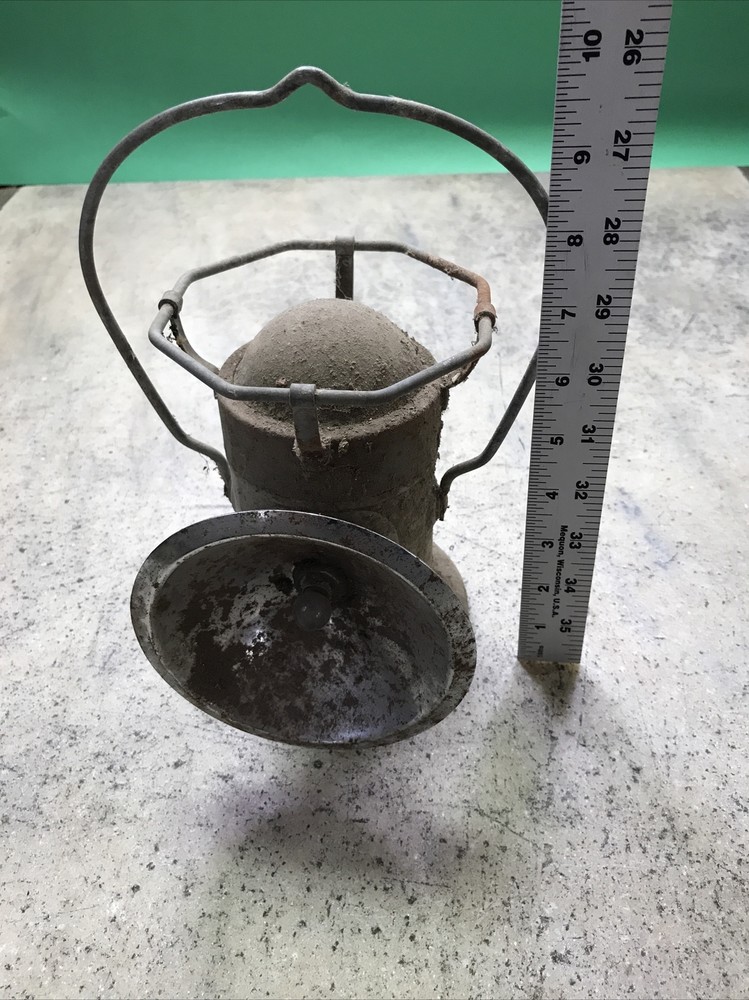 Vintage Empire Powerlite Coal Mine Traffic Train 6 Volt Lantern Untested Barn