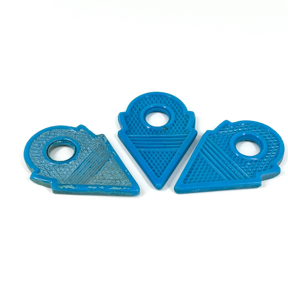 3 Blue Glass Talhakimt Pendants