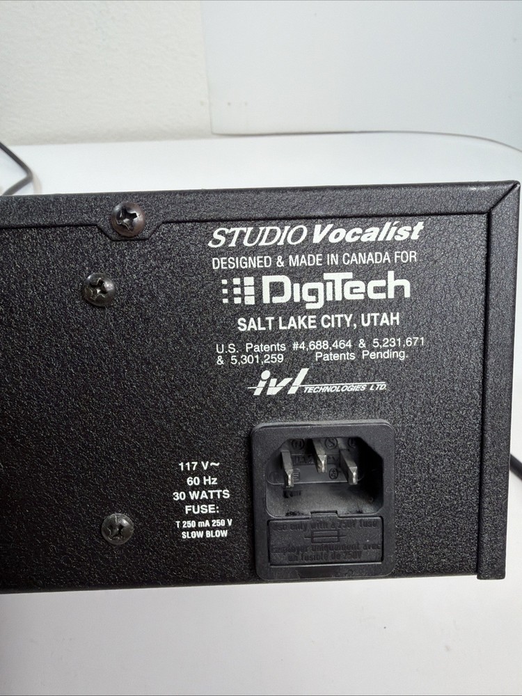 DIGITECH STUDIO VOCALIST RACK MOUNT STUDIO EFFECT VOCAL HARMONY PROCESSOR