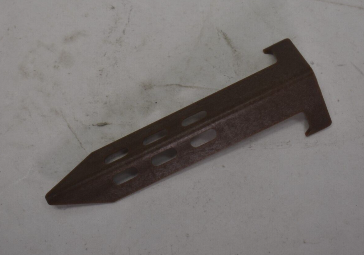 Woven Earth Biodegradable 4” Nesting Landscape Stake Organic Lot of 60 Stakes