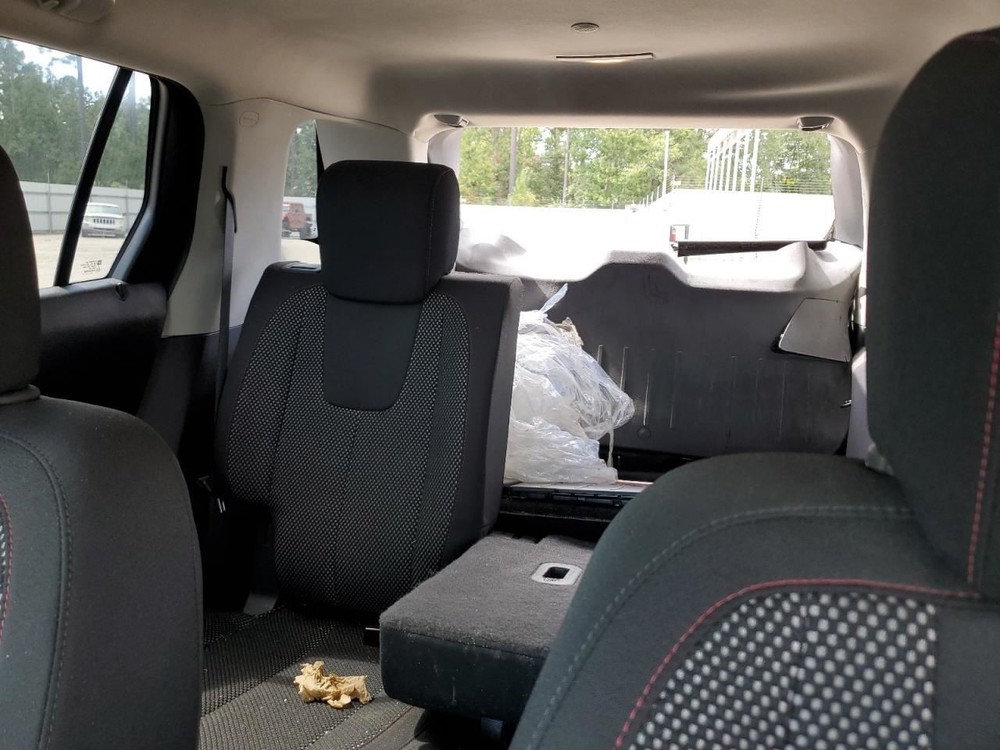 TERRAIN 2011 Glove Box 4833784