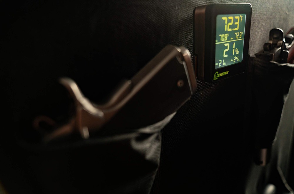 LOCKDOWN Digital Hygrometer with Convenient Design, Backlit Screen and Min/Ma...