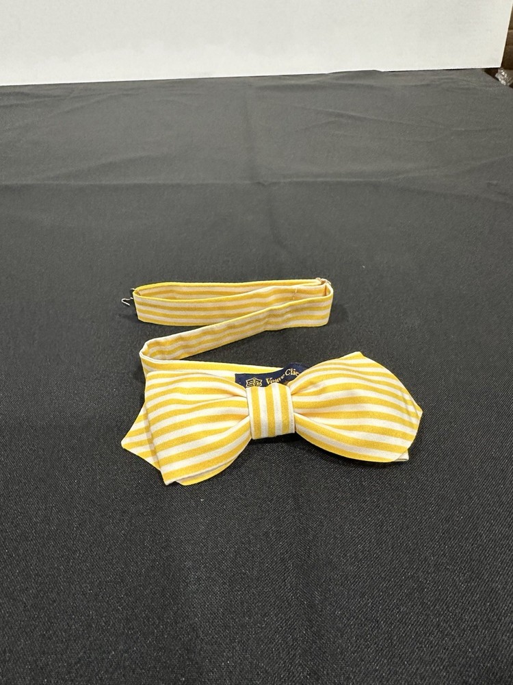 veuve clicquot Colonel Moutarde Bow Tie