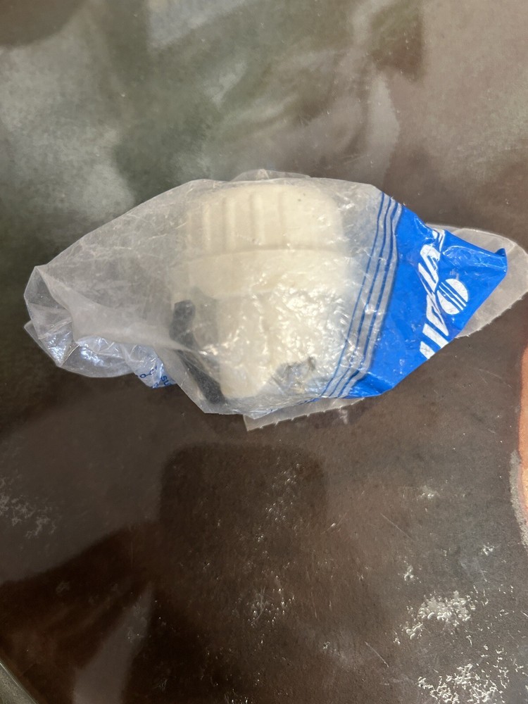 Leviton 261B Lampholder Socket