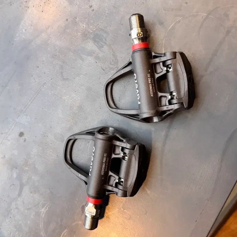 Paverro Accioma Pro RS-2 Power Meter & Clipless Pedals Official