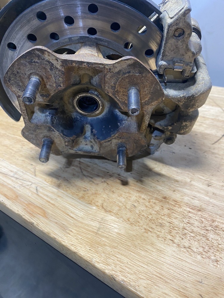 2011 Rincon 680 A Arm Hub Spindle