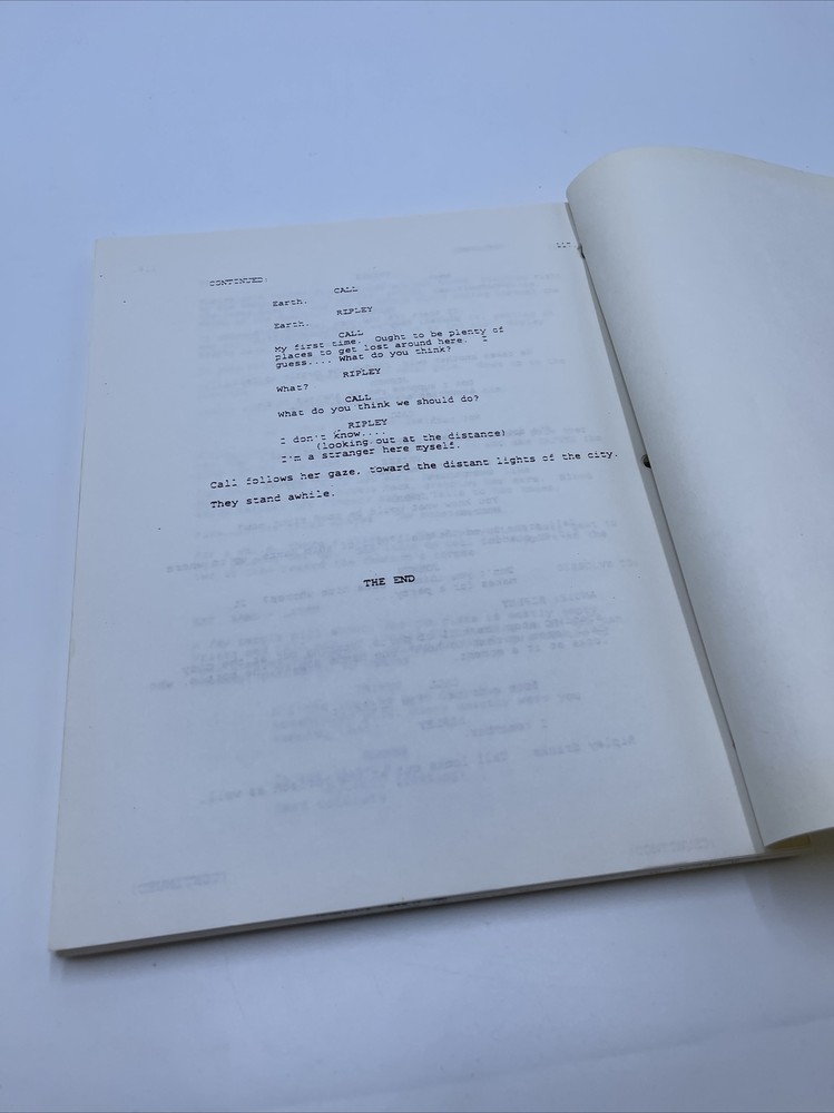 1997 "ALIEN: RESURRECTION" Storyboard, First Draft script and Press Release Kit