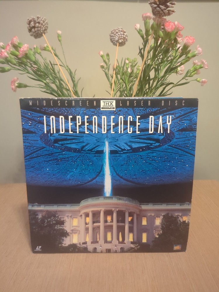 Independence Day Laserdisc. NTSC. No Lamination. Free Post