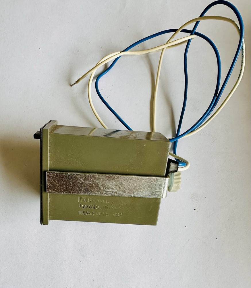 REDINGTON COUNTERS 711-0O19