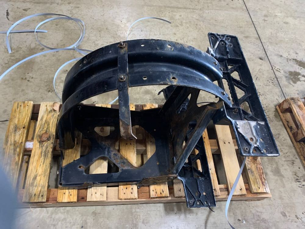 2016 Peterbilt 579 Frame Step (722-10189)