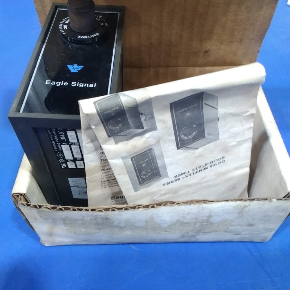 Eagle Signal DG116A3 Miniflex Cycle Timer
