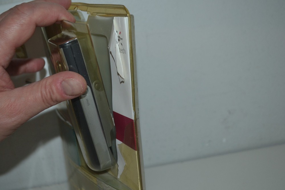 Logitech Wireless 2.4 GHz Cordless Presenter With LCD Timer 931307-0403